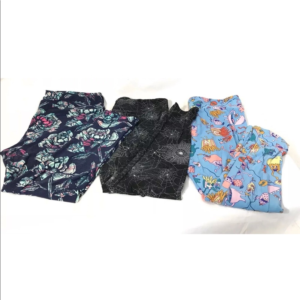 Lularoe 🦄 spiderweb 🕷 food 🍔  roses 🌹